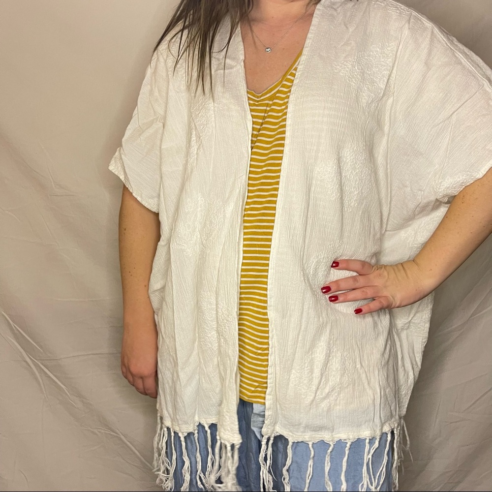 🤍 white kamono 🤍